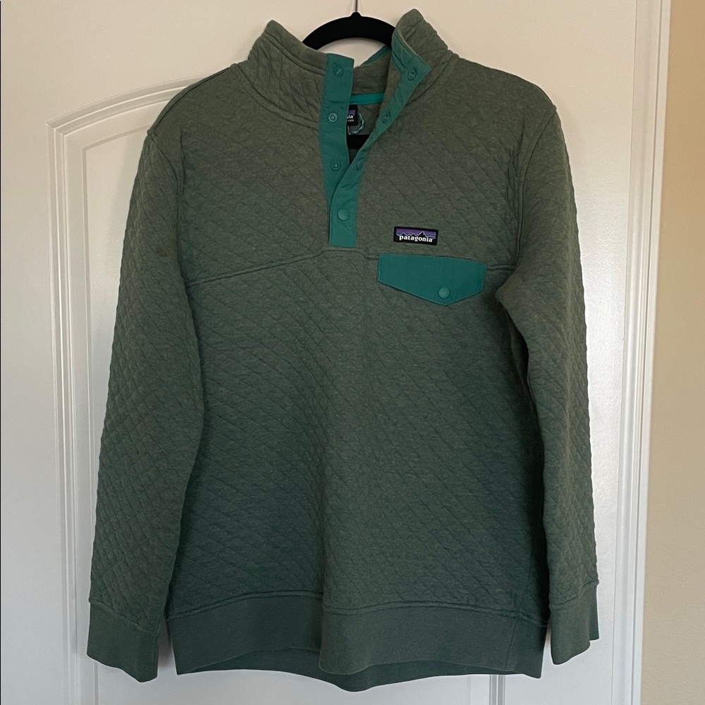 Patagonia Quilted Pullover in Forest Green